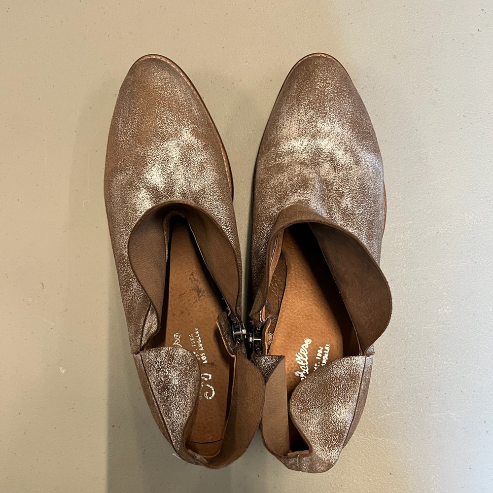 Coconuts by Matisse Brown Flats with Distressed Finish